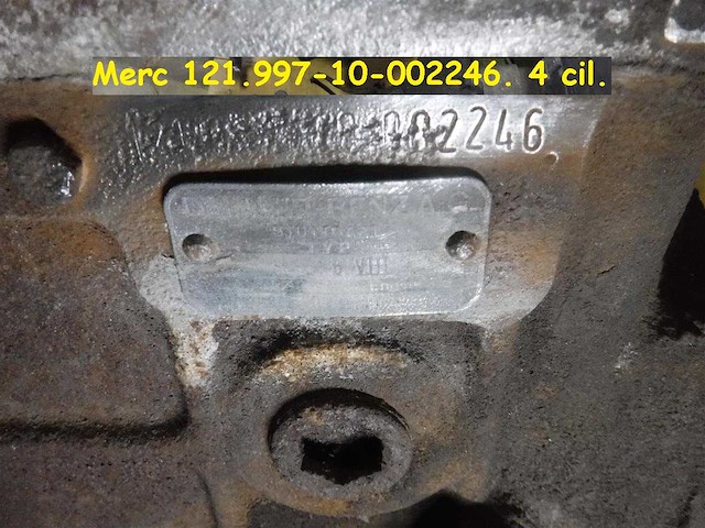 Mercedes-benz 4-cylinder engine | original german classic engine - afbeelding 4 van  4