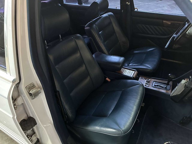 Mercedes-benz 560 sel sedan 4-deurs 5.6 v8 sohc 16v 1990 - afbeelding 17 van  22