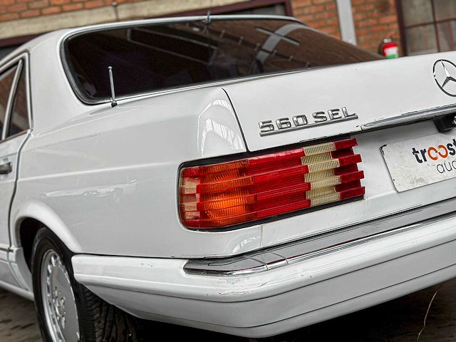 Mercedes-benz 560 sel sedan 4-deurs 5.6 v8 sohc 16v 1990 - afbeelding 6 van  33