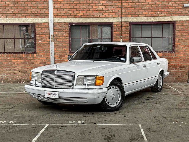 Mercedes-benz 560 sel sedan 4-deurs 5.6 v8 sohc 16v 1990 - afbeelding 11 van  33
