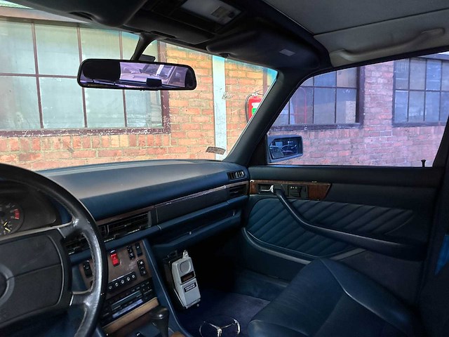 Mercedes-benz 560 sel sedan 4-deurs 5.6 v8 sohc 16v 1990 - afbeelding 8 van  37