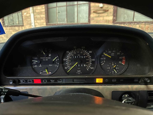 Mercedes-benz 560 sel sedan 4-deurs 5.6 v8 sohc 16v 1990 - afbeelding 10 van  37