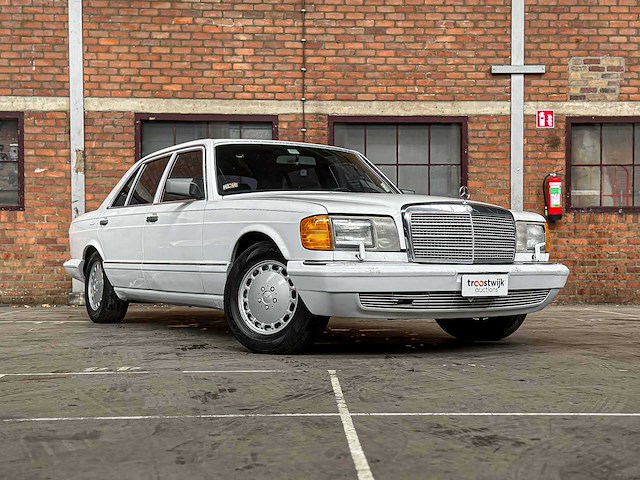 Mercedes-benz 560 sel sedan 4-deurs 5.6 v8 sohc 16v 1990 - afbeelding 30 van  37
