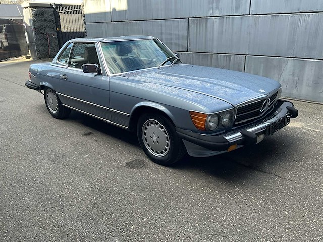 Mercedes-benz 560 sl - personenauto - afbeelding 8 van  15