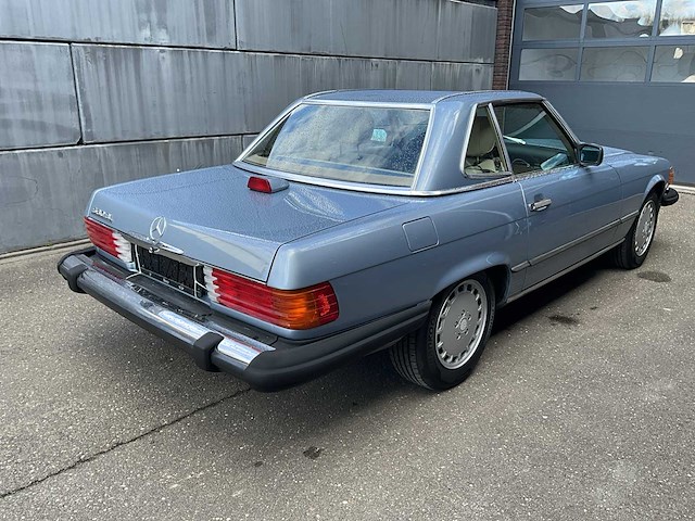 Mercedes-benz 560 sl - personenauto - afbeelding 9 van  15