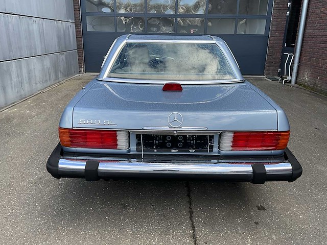 Mercedes-benz 560 sl - personenauto - afbeelding 11 van  15