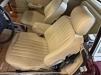 Mercedes-benz 560 sl (r107) oldtimer cabriolet - afbeelding 20 van  94