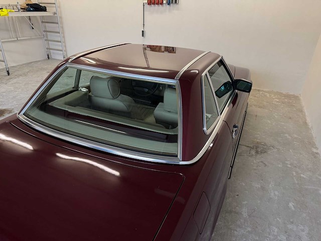 Mercedes-benz 560 sl (r107) oldtimer cabriolet - afbeelding 32 van  94