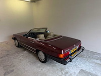 Mercedes-benz 560 sl (r107) oldtimer cabriolet - afbeelding 36 van  94