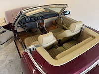 Mercedes-benz 560 sl (r107) oldtimer cabriolet - afbeelding 38 van  94
