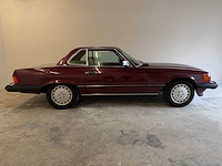 Mercedes-benz 560 sl (r107) oldtimer cabriolet - afbeelding 67 van  94