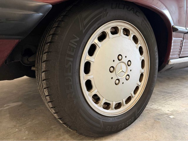 Mercedes-benz 560 sl (r107) oldtimer cabriolet - afbeelding 87 van  94