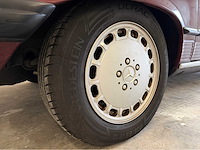 Mercedes-benz 560 sl (r107) oldtimer cabriolet - afbeelding 87 van  94