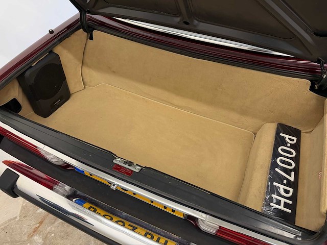 Mercedes-benz 560 sl (r107) oldtimer cabriolet - afbeelding 90 van  94