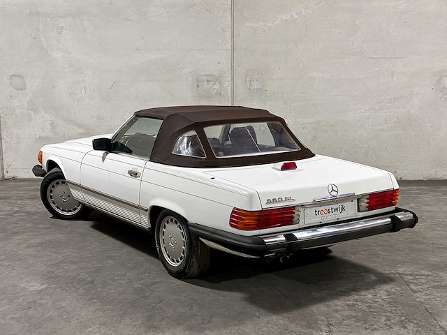 Mercedes-benz 560sl 5.6 v8 230pk 1987 sl-klasse youngtimer - afbeelding 7 van  35