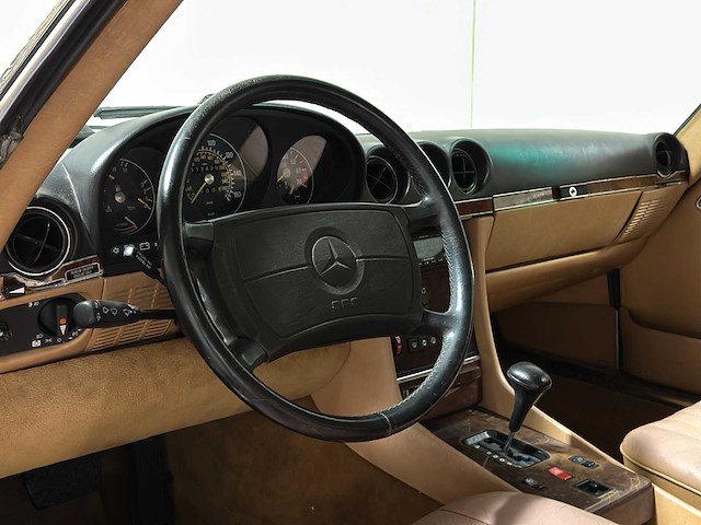 Mercedes-benz 560sl 5.6 v8 230pk 1987 sl-klasse youngtimer - afbeelding 8 van  35