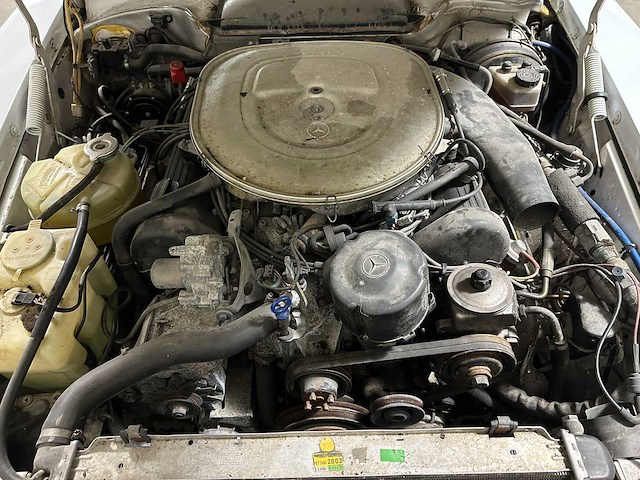 Mercedes-benz 560sl 5.6 v8 230pk 1987 sl-klasse youngtimer - afbeelding 23 van  35