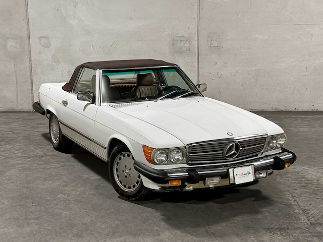 Mercedes-benz 560sl 5.6 v8 230pk 1987 sl-klasse youngtimer - afbeelding 35 van  35