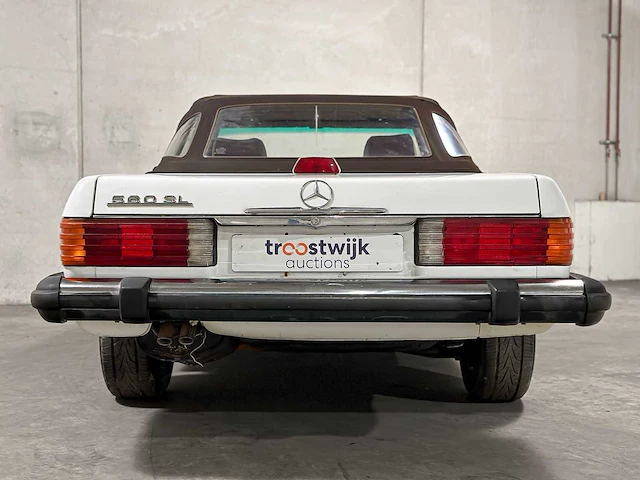 Mercedes-benz 560sl 5.6 v8 230pk 1987 sl-klasse youngtimer - afbeelding 12 van  36