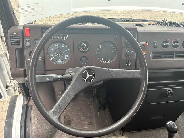 Mercedes-benz 609 d camper - afbeelding 9 van  36