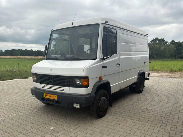 Mercedes-benz 609 d camper - afbeelding 1 van  36