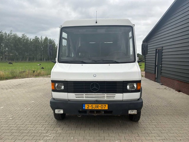 Mercedes-benz 609 d camper - afbeelding 12 van  36
