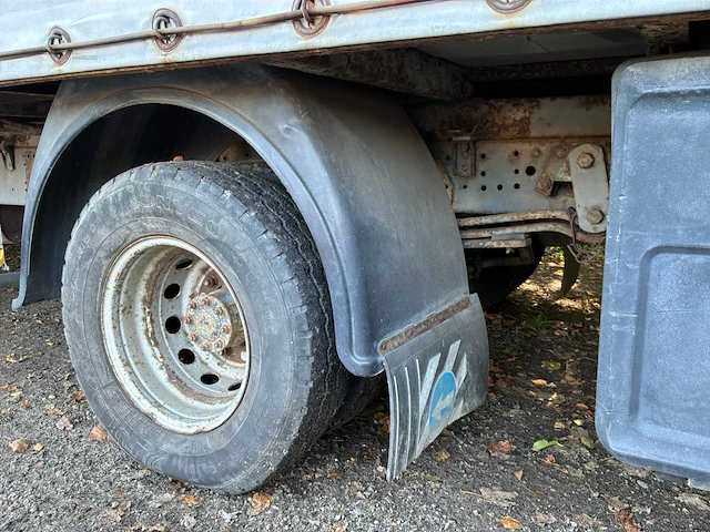 Mercedes-benz 814 vrachtwagen - afbeelding 19 van  23