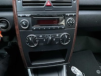 Mercedes-benz a-klasse - personenauto (schade) - afbeelding 3 van  12