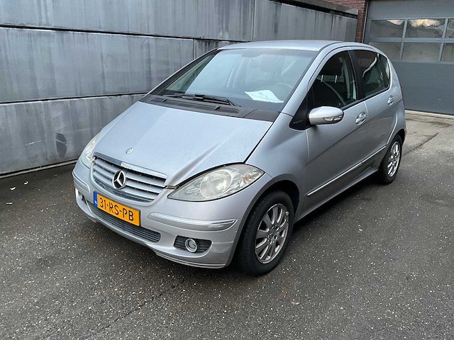Mercedes-benz a-klasse - personenauto (schade) - afbeelding 1 van  12
