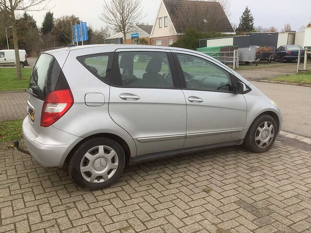 Mercedes-benz a-klasse 150 blueeff classic personenauto - afbeelding 8 van  14