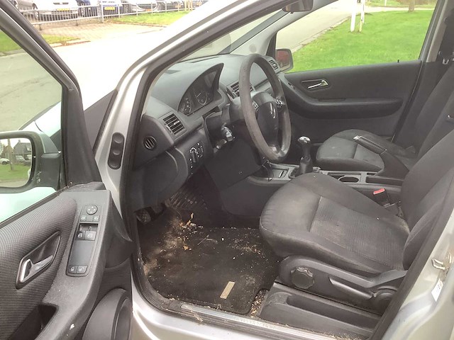 Mercedes-benz a-klasse 150 blueeff classic personenauto - afbeelding 13 van  14