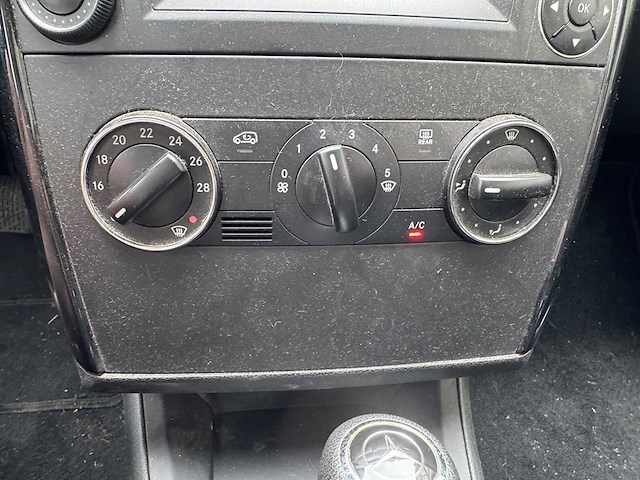 Mercedes-benz a-klasse 150 business class automaat 83-jvs-4 - afbeelding 10 van  14