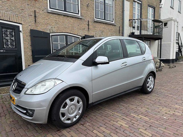 Mercedes-benz a-klasse 150 business class automaat 83-jvs-4 - afbeelding 1 van  25