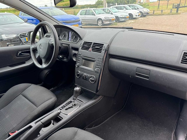 Mercedes-benz a-klasse 150 business class automaat 83-jvs-4 - afbeelding 26 van  26