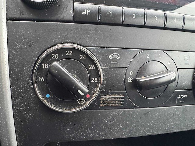 Mercedes-benz a-klasse 170 avantgarde automaat 99-rv-rf - afbeelding 5 van  17