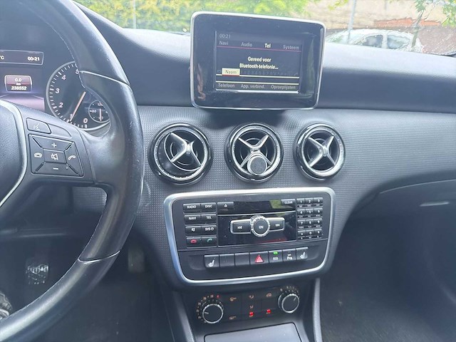 Mercedes-benz a-klasse 180 ambition | 8-tzv-60 i - afbeelding 6 van  31