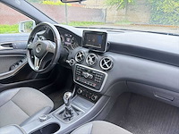 Mercedes-benz a-klasse 180 ambition | 8-tzv-60 i - afbeelding 25 van  31