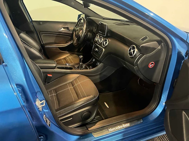 Mercedes-benz a-klasse 180 ambition, g-074-sf - afbeelding 14 van  17