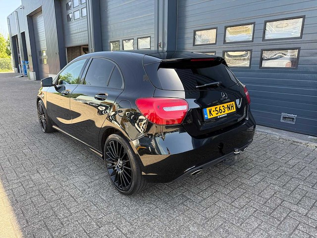 Mercedes-benz a-klasse 180 amg | k-563-nh i - afbeelding 17 van  20