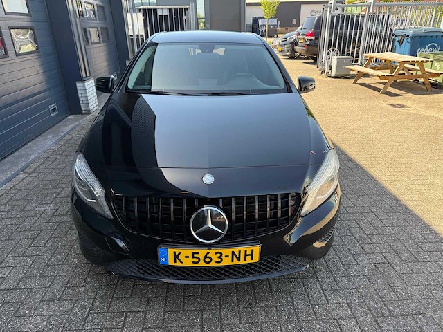 Mercedes-benz a-klasse 180 amg | k-563-nh i - afbeelding 18 van  20