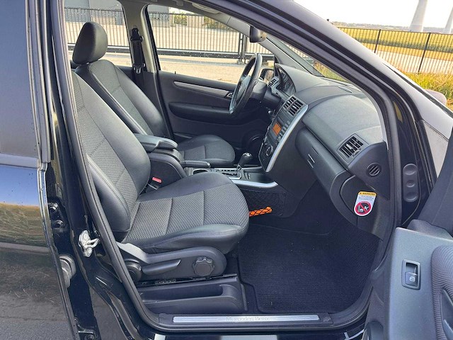 Mercedes-benz a-klasse 180 bns cl. avantgarde automaat h-007-nn - afbeelding 5 van  34
