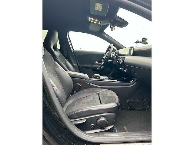 Mercedes-benz a-klasse 180 business solution amg 2020 | j-526-dv - afbeelding 11 van  12