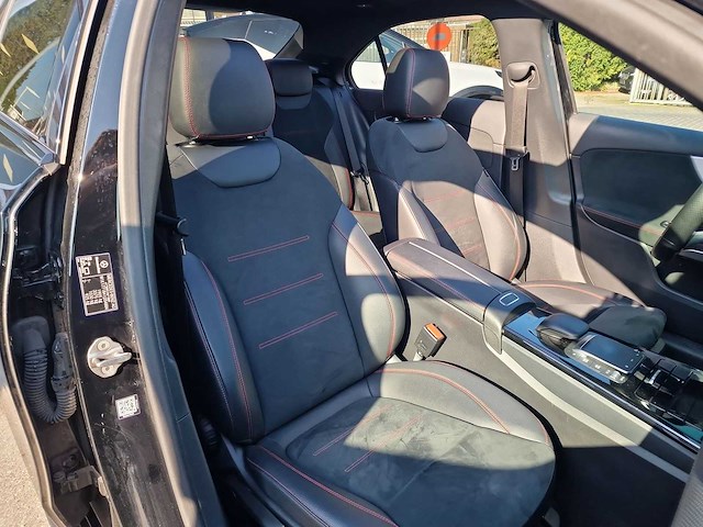 Mercedes-benz a-klasse 180 business solution amg | p-643-hj - afbeelding 8 van  11