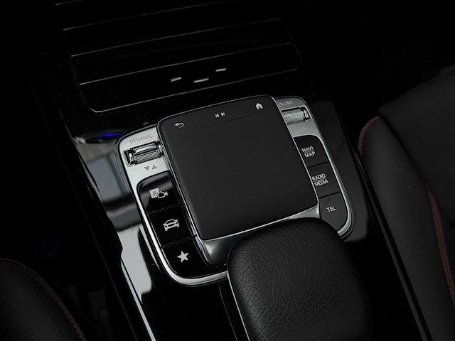 Mercedes-benz a-klasse 200 launch ed pr.+ 2018 | th-618-g iaw - afbeelding 26 van  30