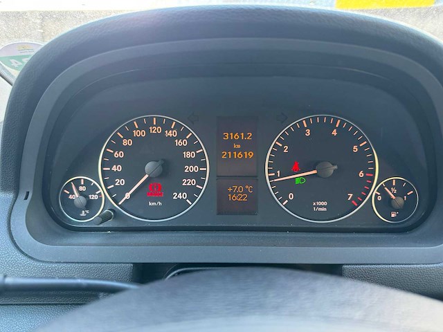 Mercedes-benz a-klasse 2010 - afbeelding 9 van  11