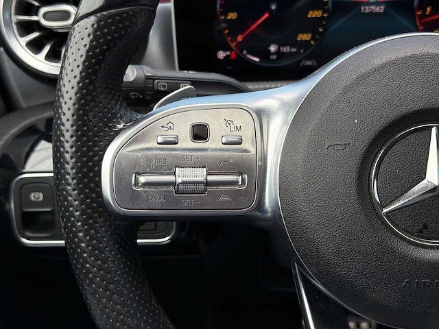 Mercedes-benz a-klasse 220 launch | r-433-lk i - afbeelding 16 van  36