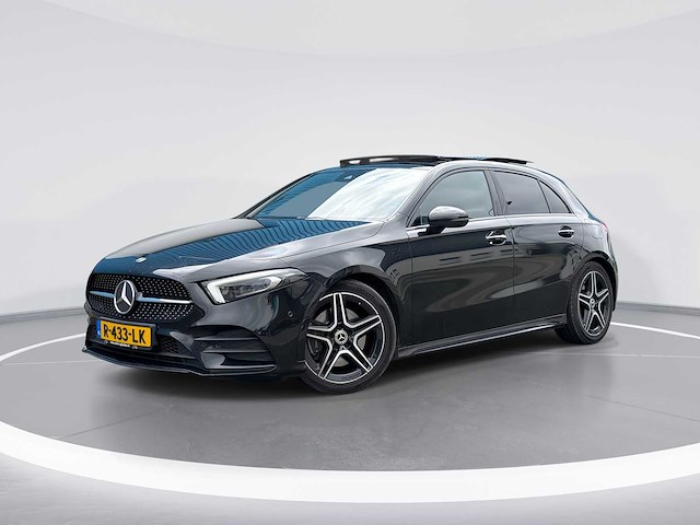 Mercedes-benz a-klasse 220 launch | r-433-lk i - afbeelding 1 van  36