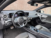 Mercedes-benz a-klasse 220 launch | r-433-lk i - afbeelding 3 van  36