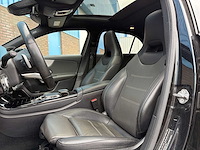Mercedes-benz a-klasse 220 launch | r-433-lk i - afbeelding 4 van  36