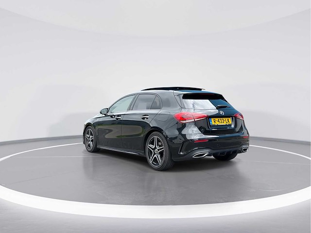 Mercedes-benz a-klasse 220 launch | r-433-lk i - afbeelding 6 van  36